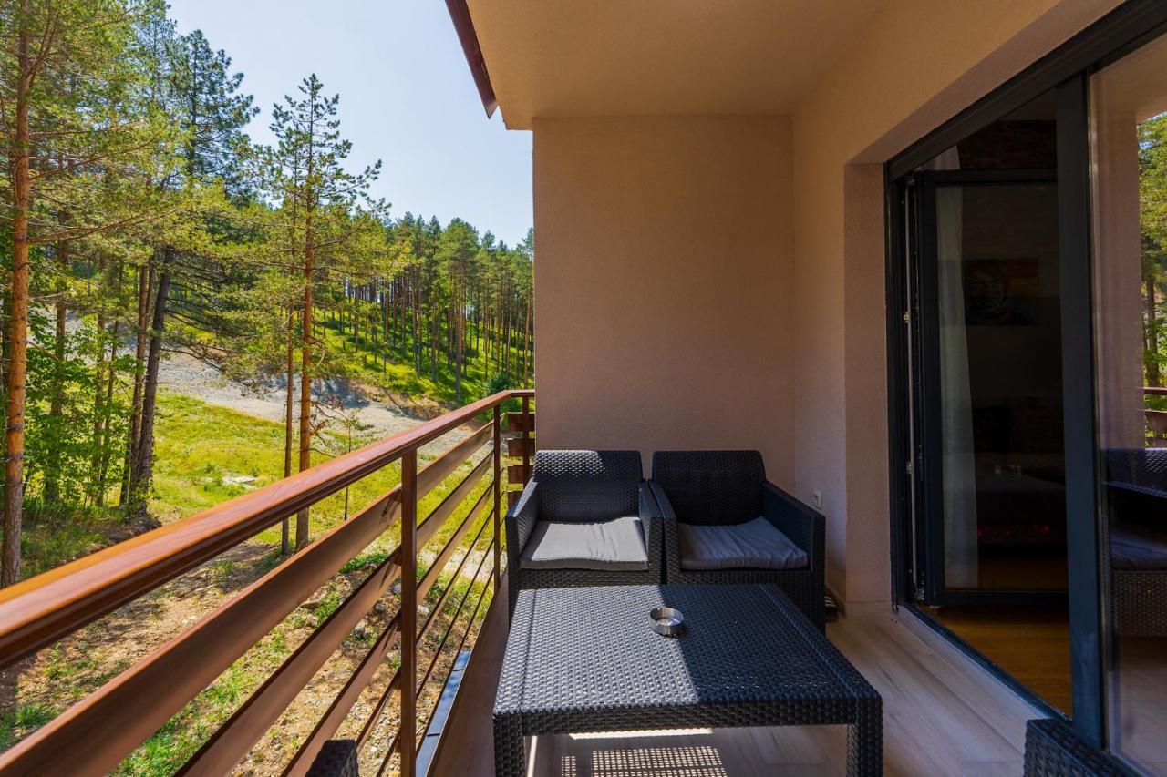 Vila Pekovic Green, Pine Trees View 2 Bedrooms Apartment 즐라티보 외부 사진