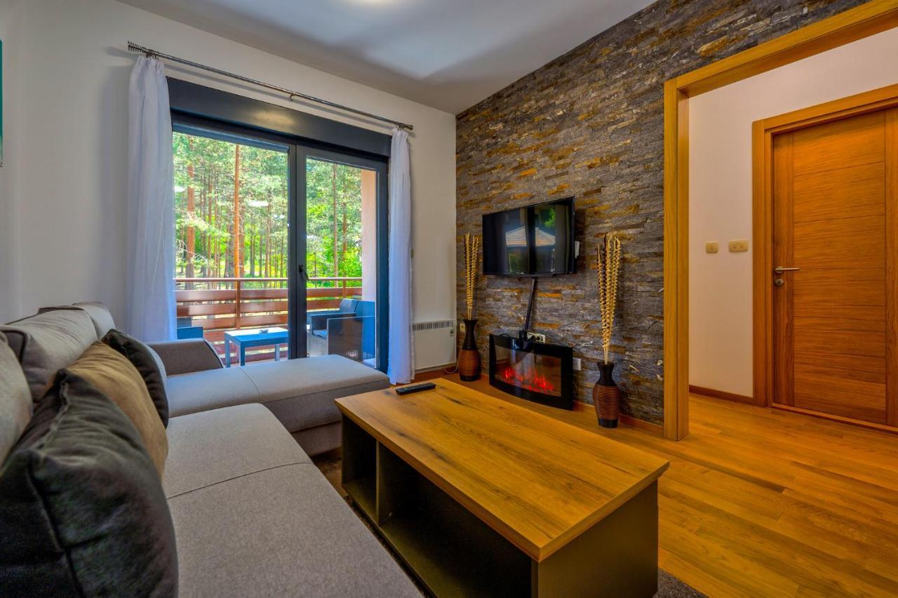 Vila Pekovic Green, Pine Trees View 2 Bedrooms Apartment 즐라티보 외부 사진