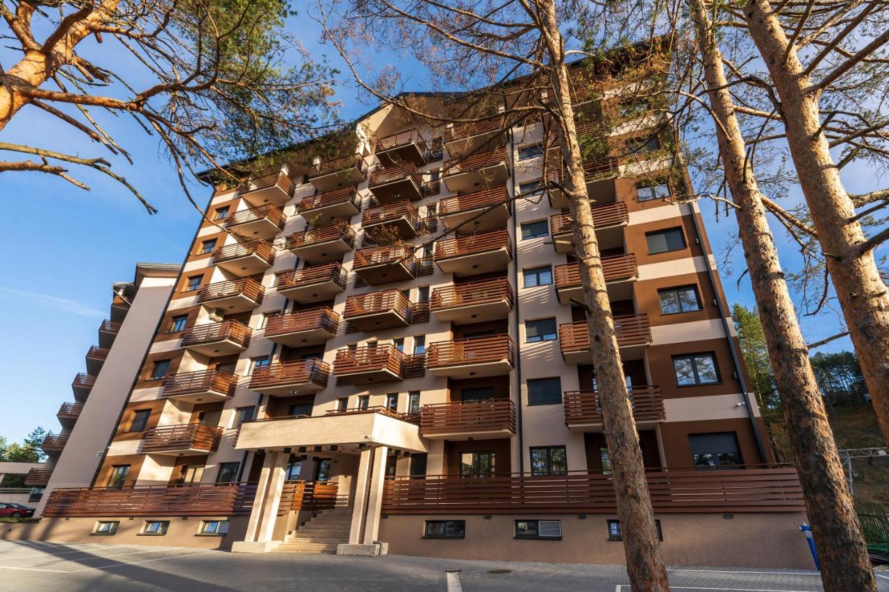 Vila Pekovic Green, Pine Trees View 2 Bedrooms Apartment 즐라티보 외부 사진